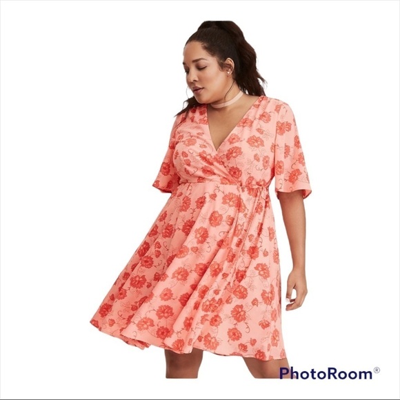 TORRID Pink Sienna Floral Georgette Mini Wrap Dress Size 18 - Picture 2 of 8